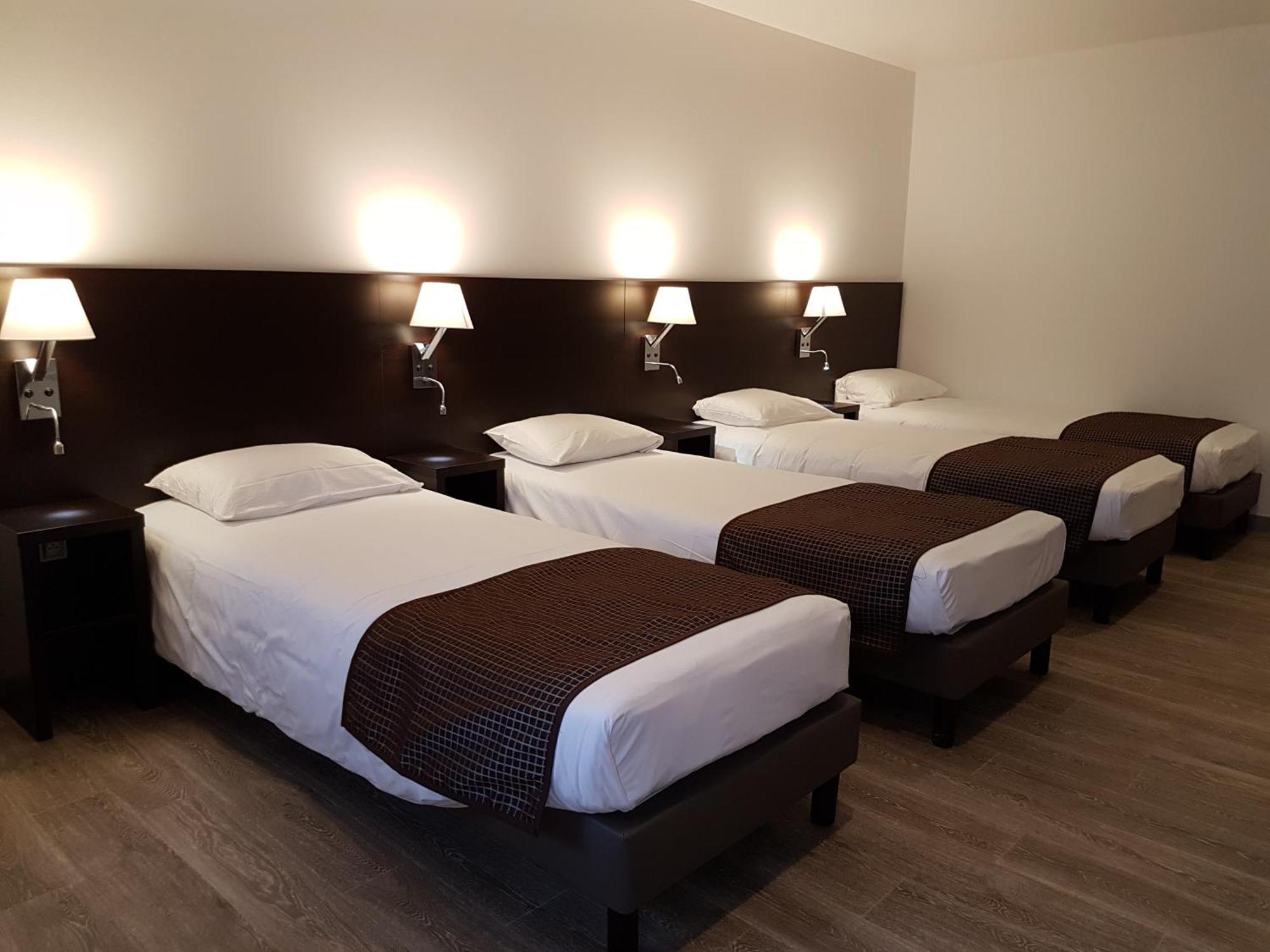 Nevers Hotel المظهر الخارجي الصورة